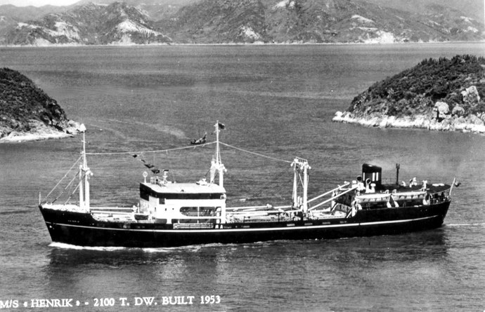 DRA43819530120001 HENRIK