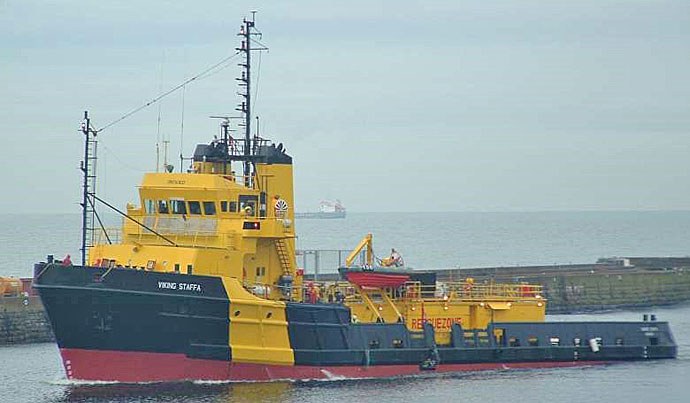 KRS21720030620001 BUE STAFFA