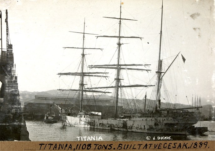 SKN28919161320001 TITANIA